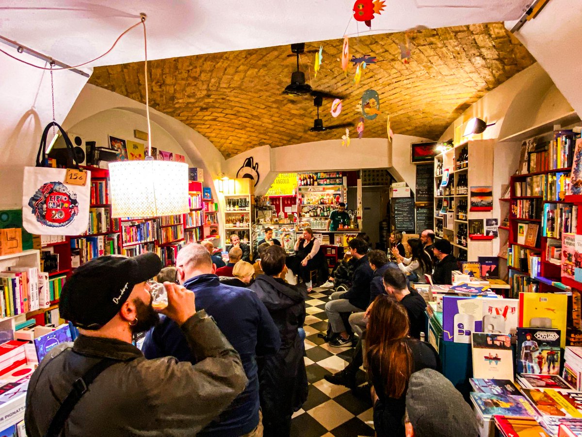 andrecardoni's tweet image. La parte migliore è stata quando abbiamo parlato di supinizzazioni, di libri necessari, di rotoloni a 5 euro e di angeli.

Grazie @georgienonfa , a Claudio Morici, @Giufalibreria e a chi c’era.

Da oggi “La parte migliore del Paese” è nelle librerie.