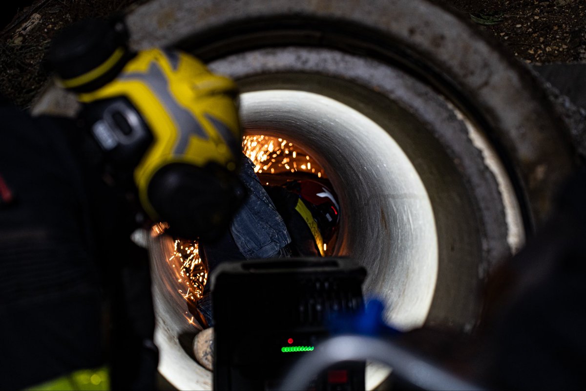 riisc_7's tweet image. [ Exercice INSARAG ]

Le 7e RIISC termine 36h d’exercice intensif en conditions réelles sur une simulation de tremblement de terre. Objectif : la reclassification en sauvetage-déblaiement aux normes ONU en janvier 2026 pour garantir l’interopérabilité sur le terrain.