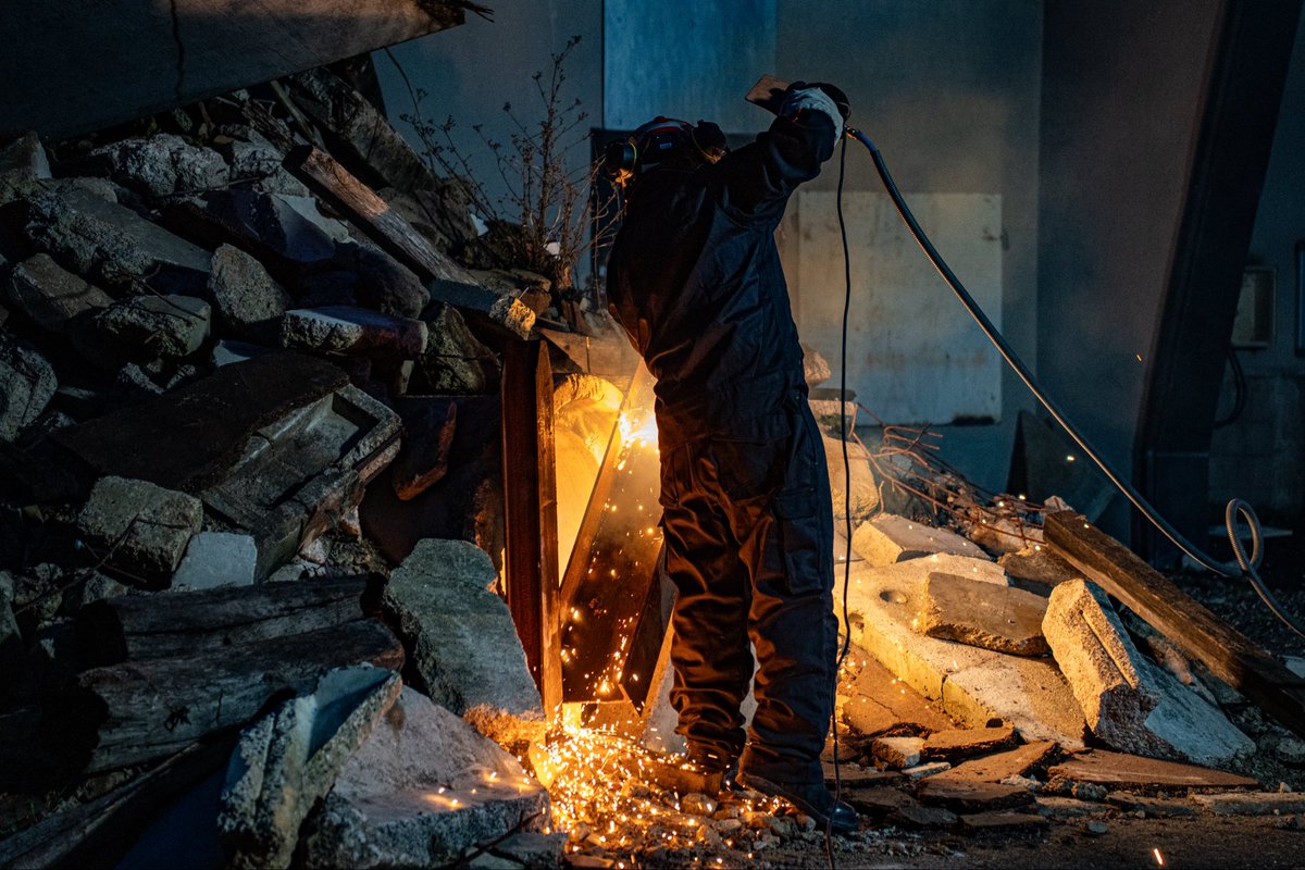 riisc_7's tweet image. [ Exercice INSARAG ]

Le 7e RIISC termine 36h d’exercice intensif en conditions réelles sur une simulation de tremblement de terre. Objectif : la reclassification en sauvetage-déblaiement aux normes ONU en janvier 2026 pour garantir l’interopérabilité sur le terrain.