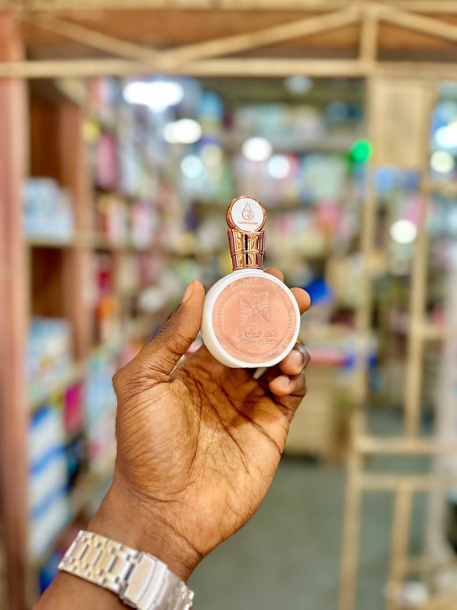 Lofindang's tweet photo. ✨ Fakhar Clive Doris 50ML

That feeling of luxury💎

🏷️N8k

✨ To order, Send a Dm
Nationwide delivery https://t.co/jl2OnkzBk9