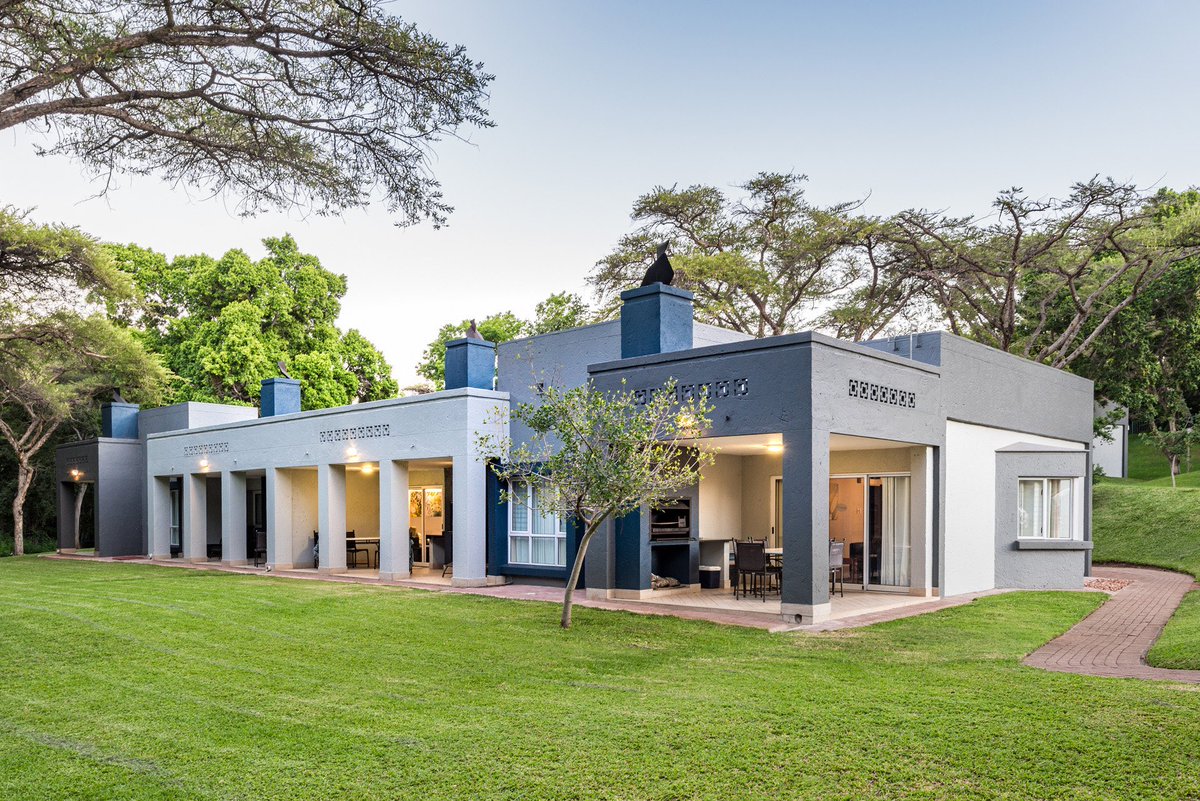 Raesetja123's tweet image. Wanna go to Sun City nje kai one? Here’s a plug . DM me and I will plug you❤️

Yes you can 
Sun Vacation Club(Sun City)
03-07 Nov 2025
2bedroom 6sleeper 
R6700 for entire Stay 
R1120 per person 
Self catering 
Self Drive 
Monday to Friday 

Free Tickets to the Valley of Waves…