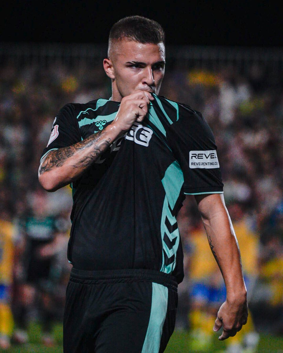 𝑬𝒔𝒕𝒆 𝒆𝒔𝒄𝒖𝒅𝒐 𝒗𝒂𝒍𝒆 𝒎𝒂́𝒔 𝒒𝒖𝒆 𝒄𝒖𝒂𝒍𝒒𝒖𝒊𝒆𝒓𝒂.