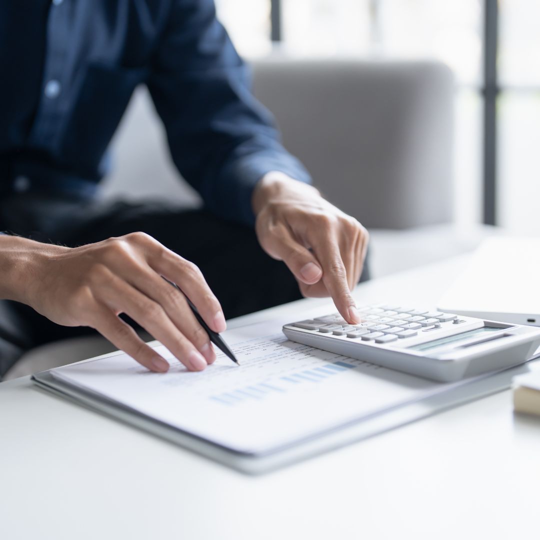 📢 Oferta de emprego en Gondomar: asesor/a fiscal 📍
📅 Contrato indefinido | Sen experiencia previa | Teletraballo parcial
🎓 Dereito, ADE ou RRLL
+info 👉 goo.su/rwGQI
#EmpregoXurídico #Suevia #Fiscalidade ⚖️💼