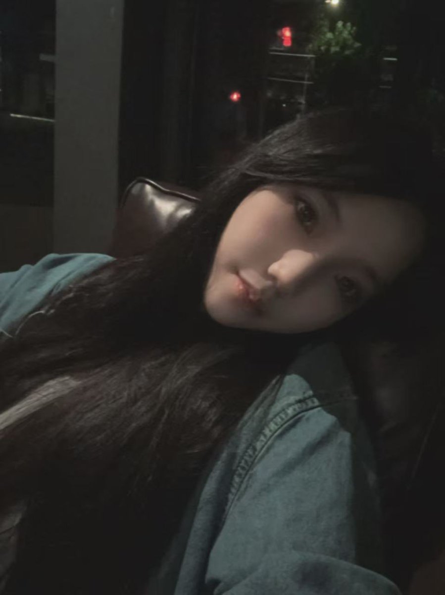 RT @RachelWu2000: Tenho reuniões de manhã, depois vou à academia, trabalho com design de produto à tarde e, quando tenho