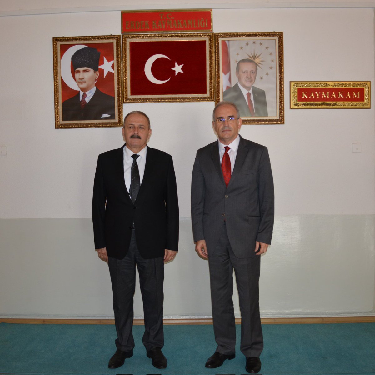 Bandırma Onyedi Eylül Üniversitesi Rektörü Sayın Prof.Dr. İsmail Boz, iade-i ziyaret kapsamında Kaymakamımız Hasan Göç'ü makamında ziyaret etti.