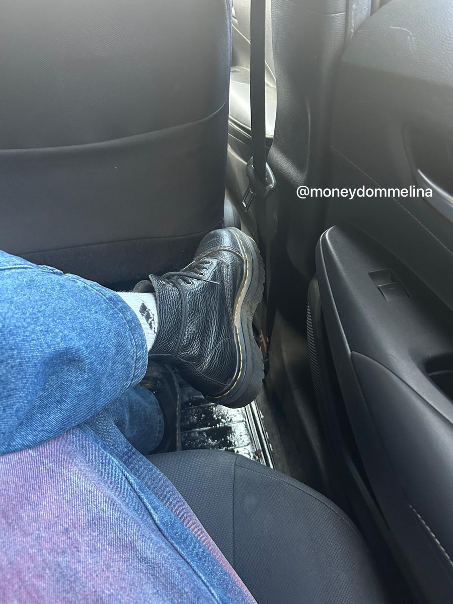 Na Sklave, steht dir ein ruhiges Wochenende bevor ? 😋

Ich fahre jetzt mit einer Freundin in die Stadt &amp; wir gehen ordentlich shoppen🫦

Du weist was du zutun hast ! 

Findom Femdom