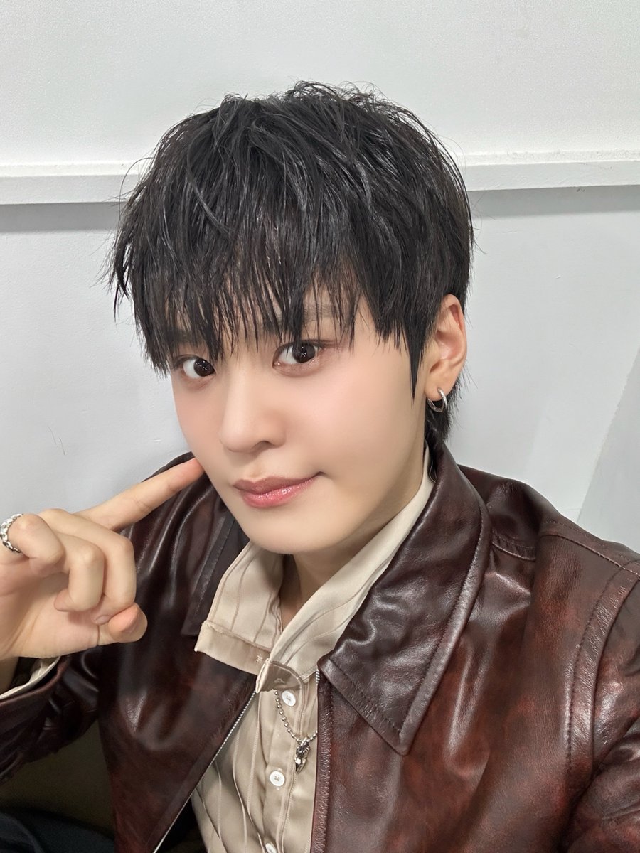 TPST__official's tweet photo. [📸TEMPIC]

25.10.31 #뮤직뱅크

🖤오늘의 템페스트🤍

#TEMPEST #템페스트
#한빈 #형섭 #혁 #은찬 #LEW #태래
#As_I_am #In_The_Dark https://t.co/P7RKySa1N5