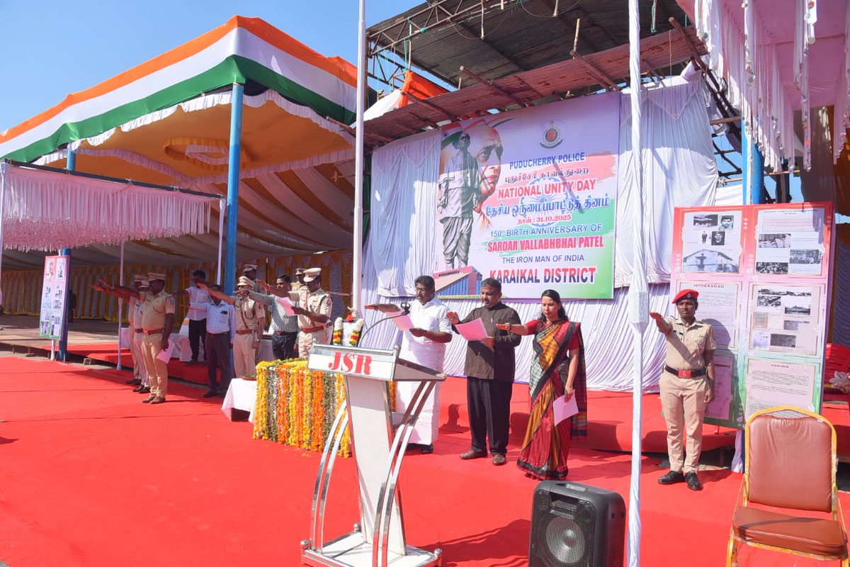 airnews_puduvai's tweet image. காரைக்காலில் மாவட்ட நிர்வாகம் சார்பில் சர்தார் படேல் 150ஆவது பிறந்த நாள் விழா சிறப்பாக கொண்டாடப்பட்டது. #Sardar150
 #Karaikal #NationalUnity