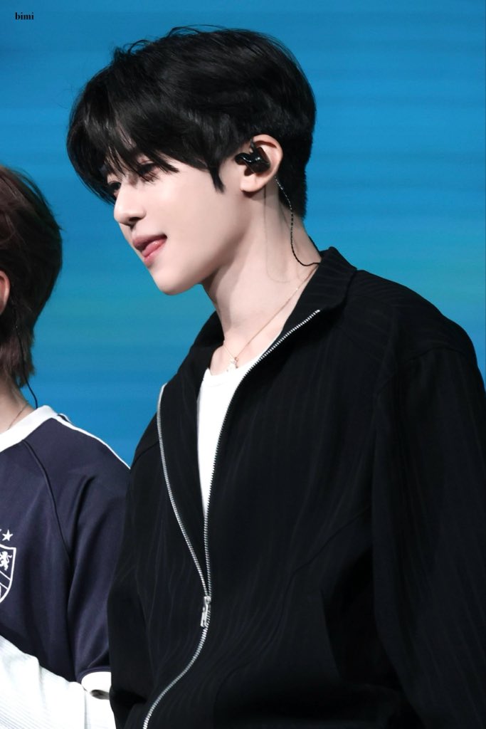 bimi511's tweet image. 251031

#시온 #SION #シオン
#NCT #NCTWISH