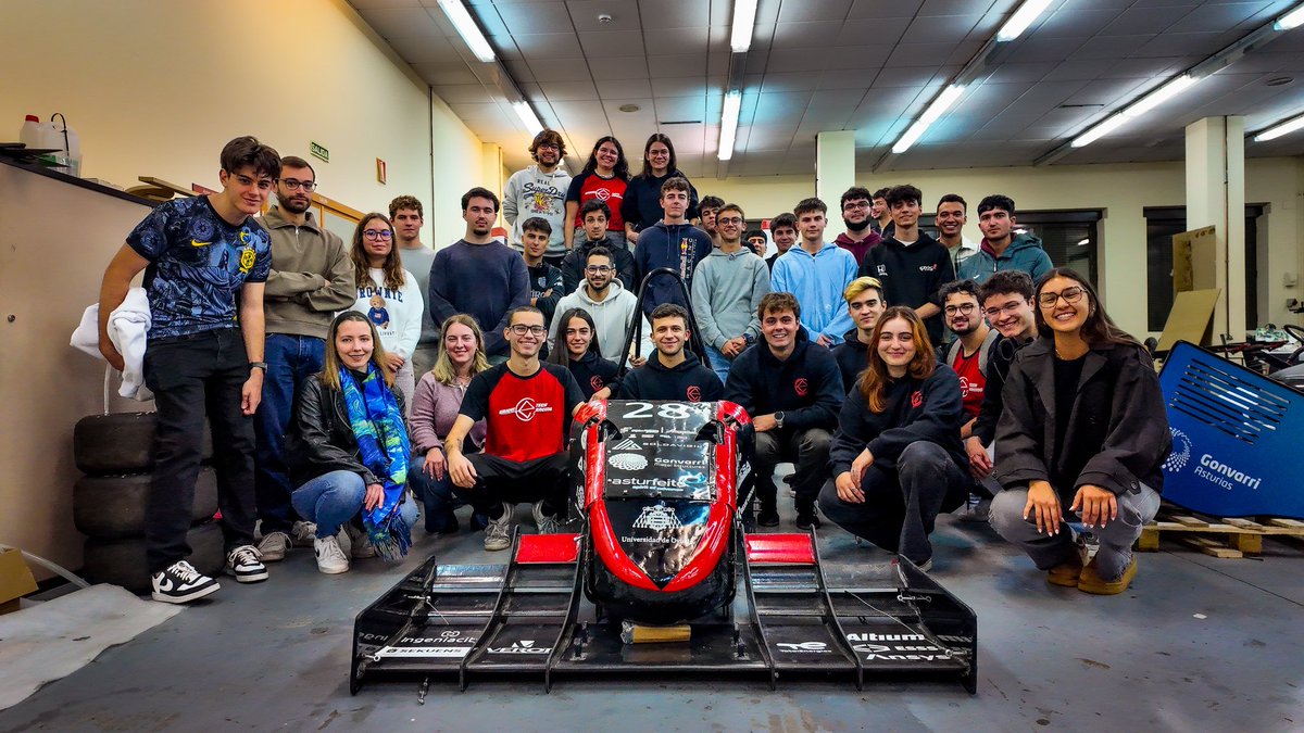 UniovieRacing's tweet image. ¡Nuevas incorporaciones, nuevas ideas, mismo espíritu! 🏎️

En Uniovi eTech Racing damos la bienvenida a los nuevos miembros que se unen a nuestro equipo para esta temporada. 💪

 #FormulaStudent #uniovi #UniovieTechRacing #newseason