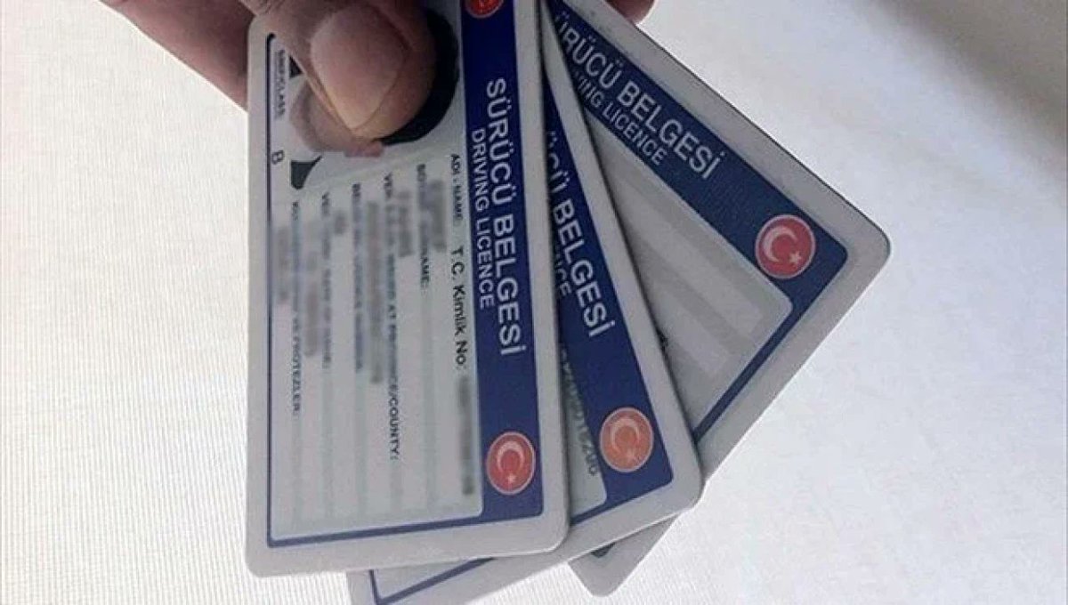 Son gün bugün!

Eski tip sürücü belgelerini yenileme süresi sona eriyor.

1 Ocak 2016’da başlatılan eski tip sürücü belgelerinin yenilenme süreci bugün sona eriyor.

Bugün 15 TL
Yarın 7.438,60 TL

#Ehliyet #EhliyetAffı #Sürücübelgesi