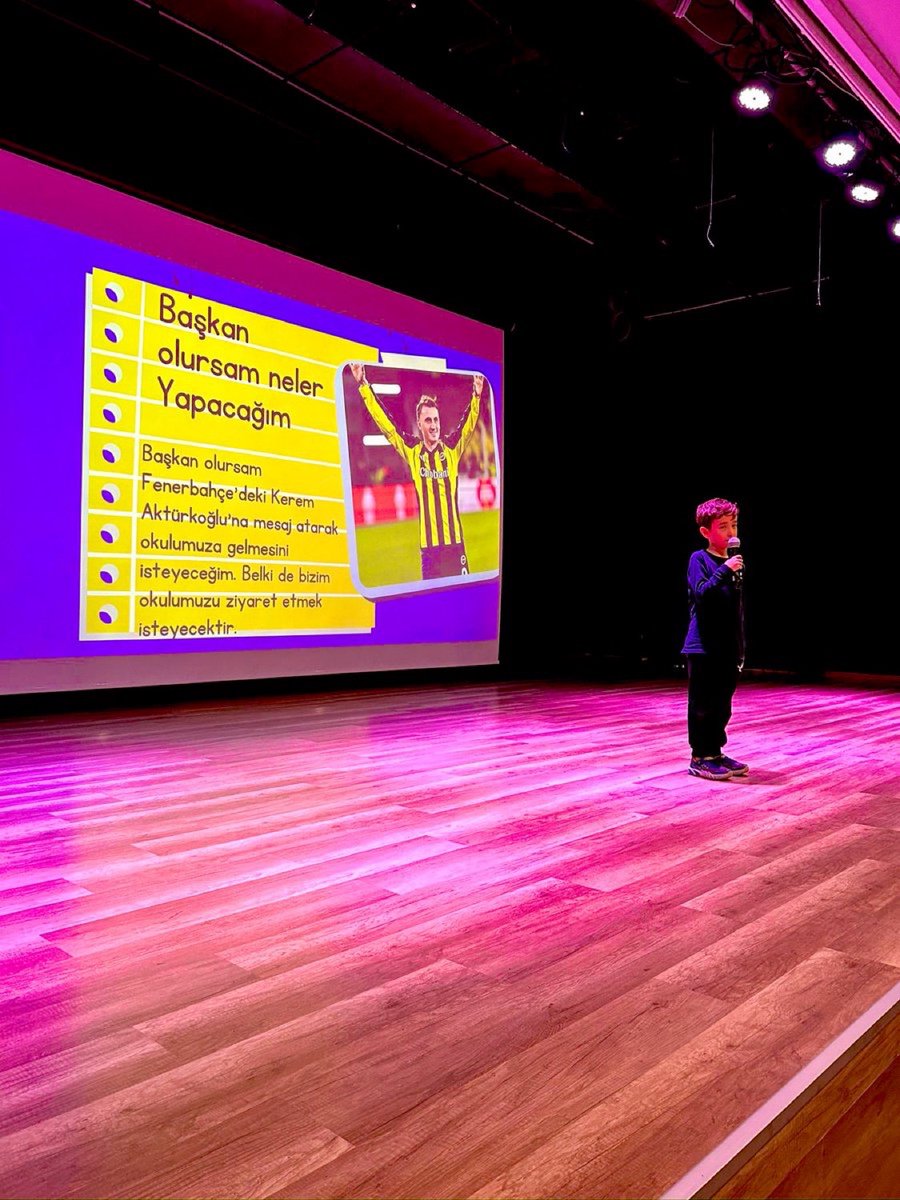 Çekmeköy’de bir okulda başkanlık yarışına giren 8 yaşındaki minik taraftar Aras, verdiği vaat ile okul başkanı seçildi.

Vaadi: <a href="/keremakturkoglu/">Kerem Aktürkoğlu</a>’nu okula getirmek.