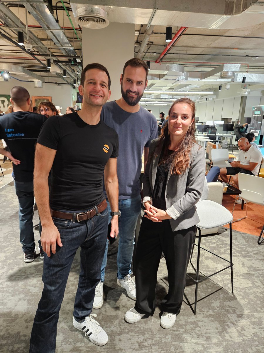 lake_lak3's tweet image. 🚀 A busy week of Events in Dubai for the LAKE team, meeting Key Players, Investors, and Innovators shaping the Web3 Space! 

The Latest Highlight: an Exclusive Side Event hosted by @Bybit_Official and organized by @pcventure, bringing together Startups &amp;amp; VCs like @SeedifyFund,…