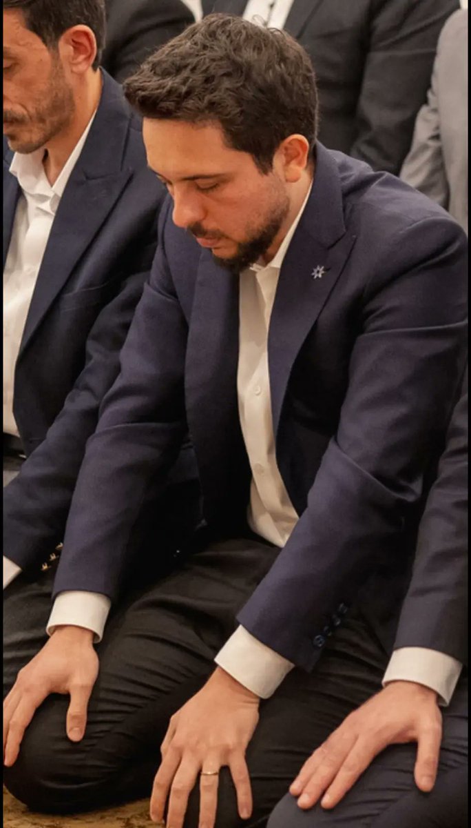 اللهم احفظ بلادنا من كل سوء، وادم علينا الأمن والإيمان، والسلامة والإحسان، واجعلها دائمًا مطمئنةً سخاءً رخاءً وسائر بلاد المسلمين.