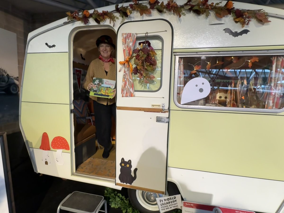 natlmotormuseum's tweet image. #HappyHalloween! All this week during  October half term fun our Learning team have been telling ‘Spooky Stories from the Sprite’ from the &apos;chatty caravan&apos; in the Museum. It&apos;s on today 11am-12.30pm #chattycaravan #halftermfun👻🎃@HeritageFundUK #Halloween