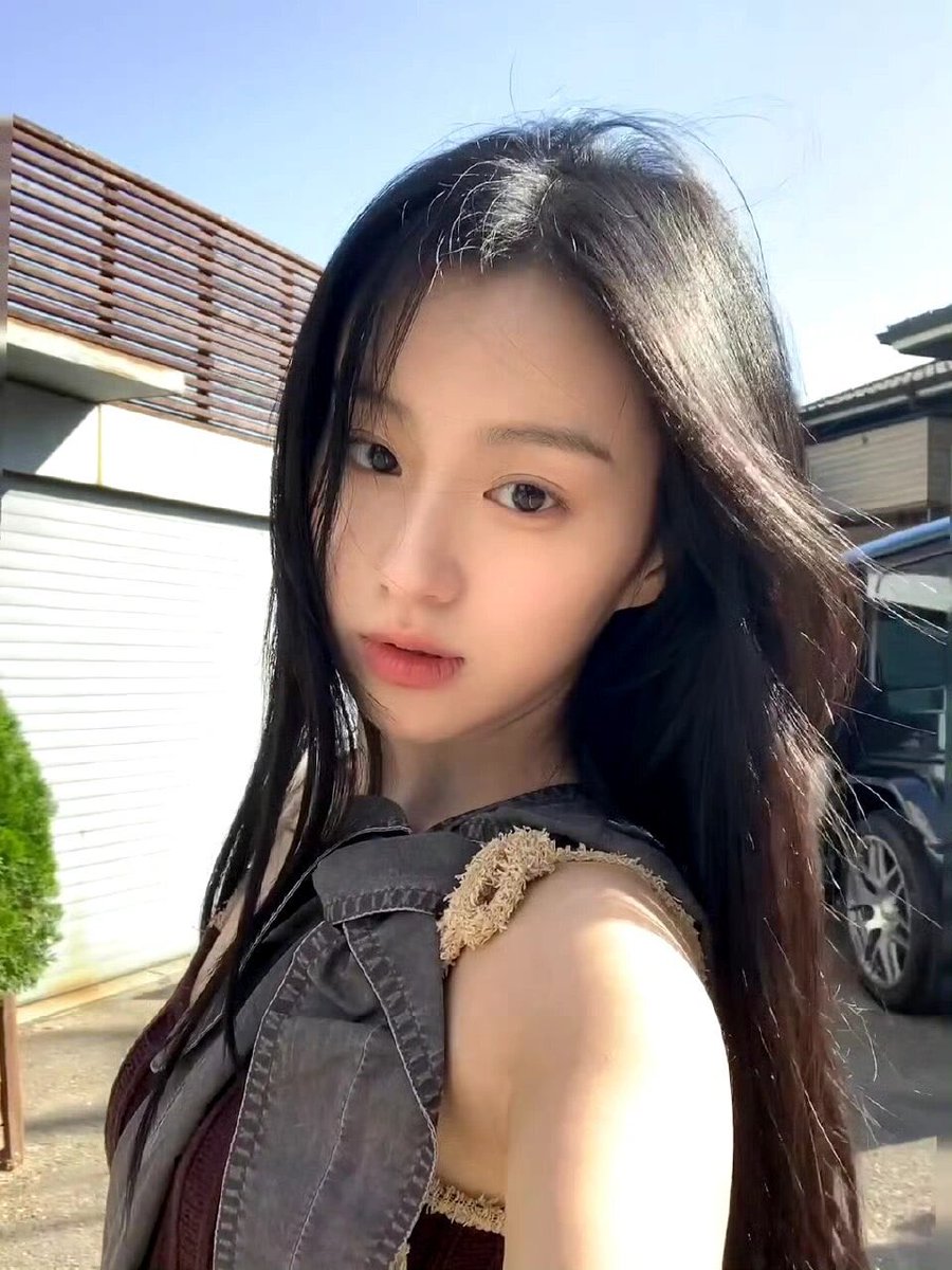 福利姬小樱Cos外围（包养 明星 楚女 伴游 ）分享的黄推图片2 - 网红私拍内容