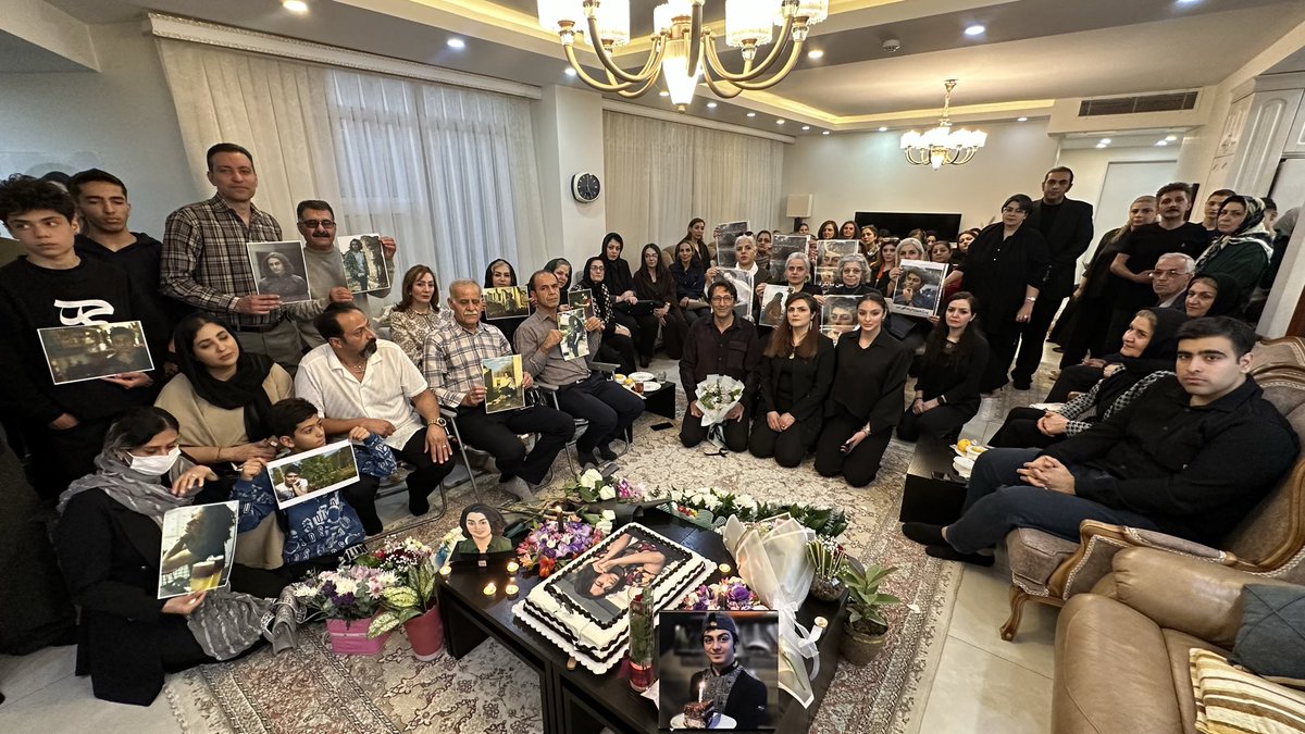 ۸ آبان ۱۴۰۴ تولد ۲۳ سالگی مهرشاد جان با حضور هموطنان گرامی در منزل برگزار شد.
#مهرشادشهیدی