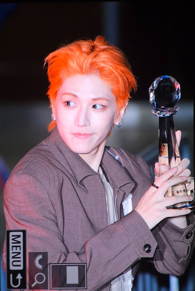 Dariwooling tweet media