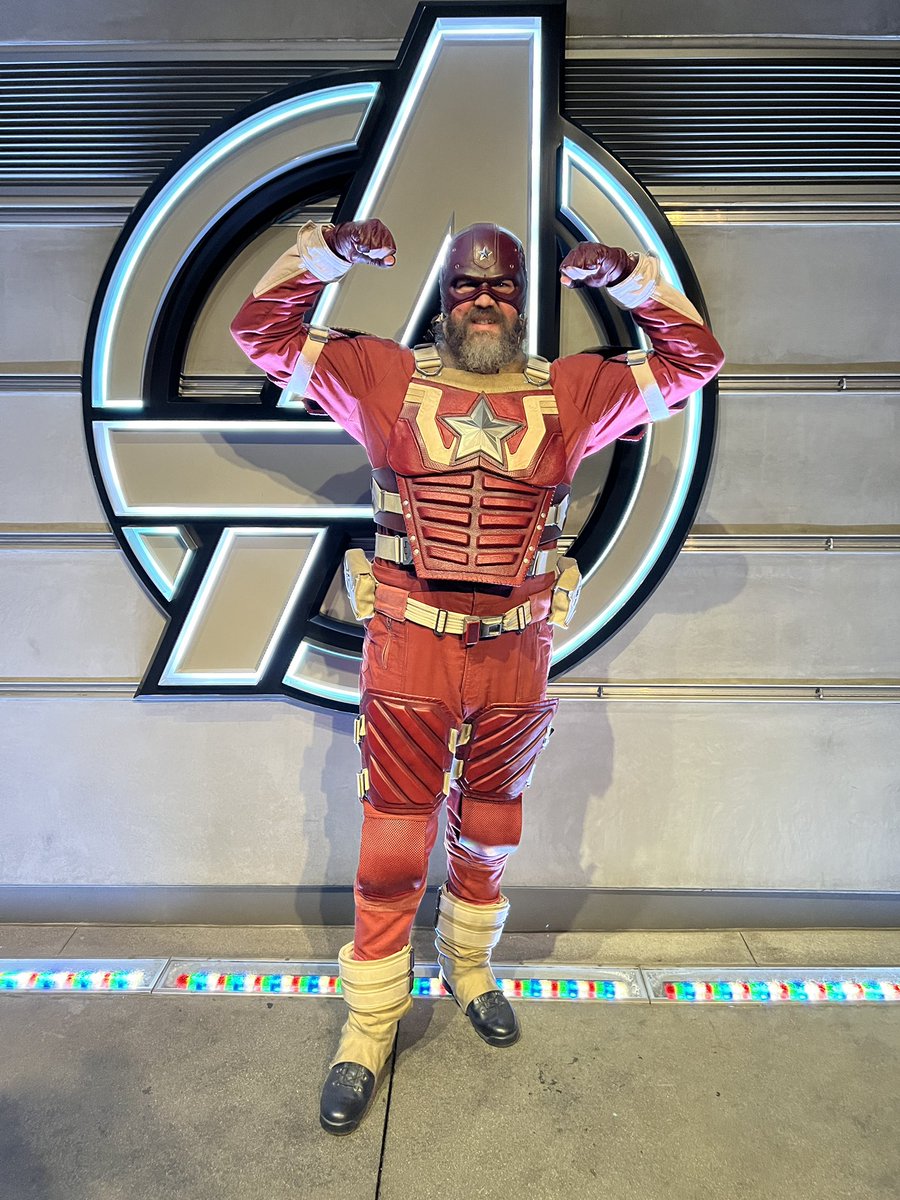 mickeynet023's tweet photo. 🦸♀️ アベンジャーズ・キャンパスのグリーティング
ウギー・ブギー・バッシュでは、スカーレット・ウィッチとレッド・ガーディアンが交代で登場💫
ポーズを教えてくれたり、
「日本からのヒーローだ!」と讃えてくれたり…
長めトークありのヒーロー体験でした。
#MNDLR #DLRSep2025 #OogieBoogieBash https://t.co/tVvvzuCo8l