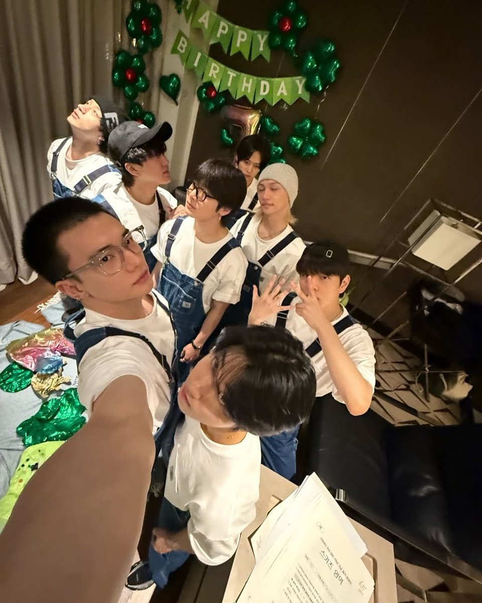 Kkami (까미) tweet media