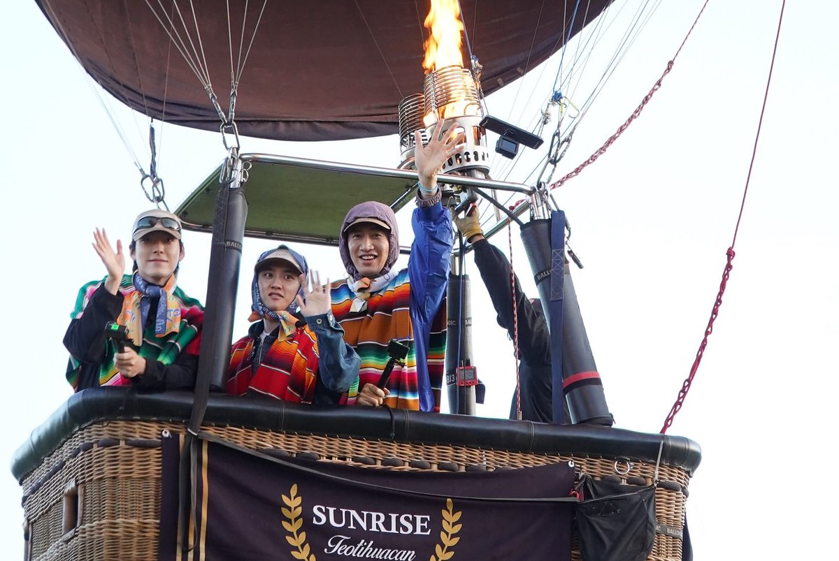 —— © kkyungsoo archive tweet media