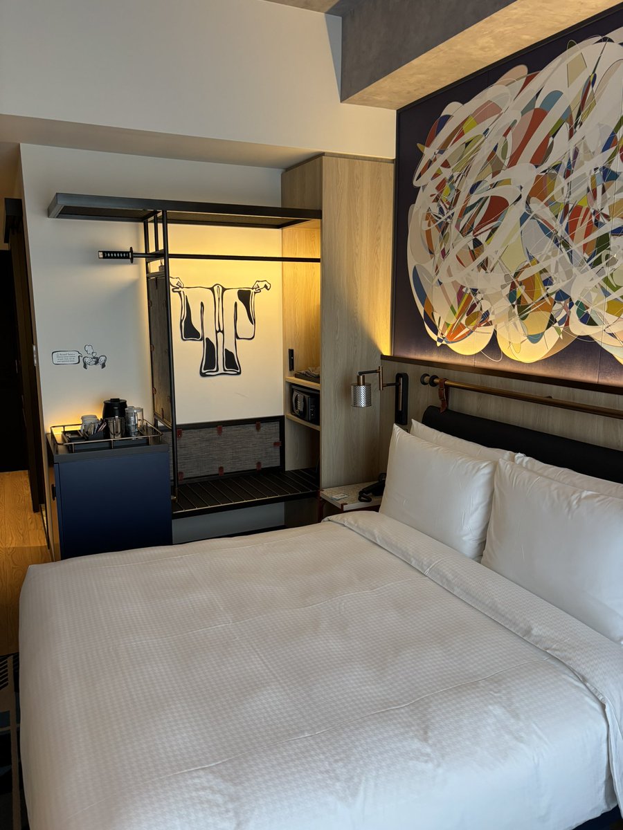 charlieb_lucy's tweet image. Caption by Hyatt Namba Osaka.
ポップで機能的な部屋は◯