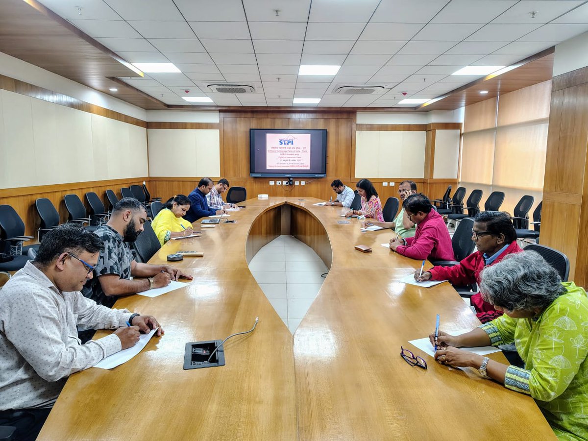 STPIPune's tweet image. On the observance of #VigilanceAwarenessWeek2025, an essay writing competition was organized on 30.10.2025 at STPI-Pune and its sub-centers with the theme “Vigilance: Our Shared Responsibility.”

#VigilanceAwarenessWeek
@GoI_MeitY @AshwiniVaishnaw @arvindtw