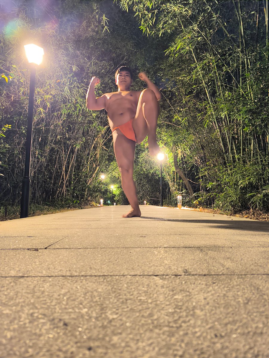 走1♂褌を締めてかかる tweet media