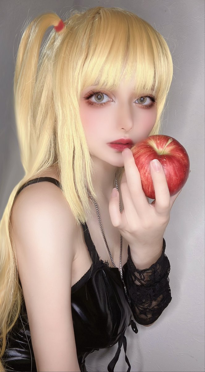 DEATH NOTE

弥 海砂 / Misa Amane

𝓗𝓪𝓹𝓹𝔂 𝓗𝓪𝓵𝓵𝓸𝔀𝓮𝓮𝓷…🍎💀📓🖋️