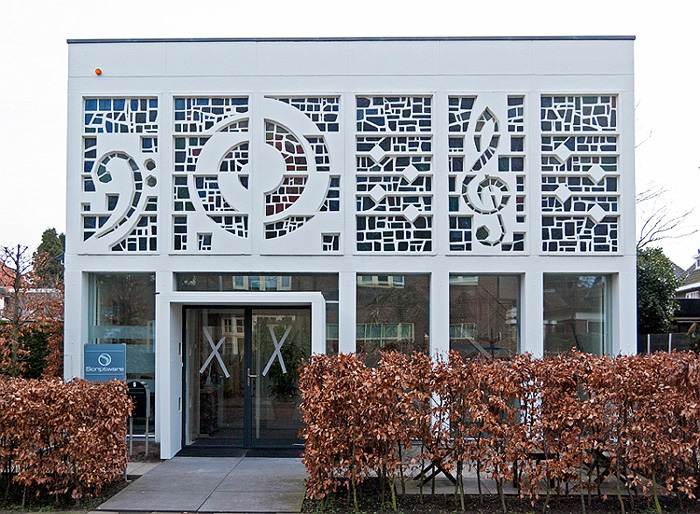 Monumentje van vandaag, de (voormalige) opnamestudio van Bovema in Heemstede. De eerste steen werd gelegd in 1959 door Maria Callas (!)