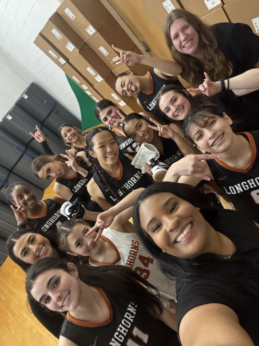 Coach Lakita Dockery tweet media