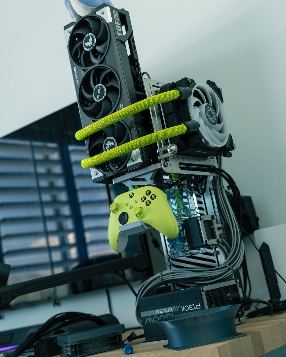 CableMod's tweet image. Weekend game mode: activated 🎮

By @liquidhaus