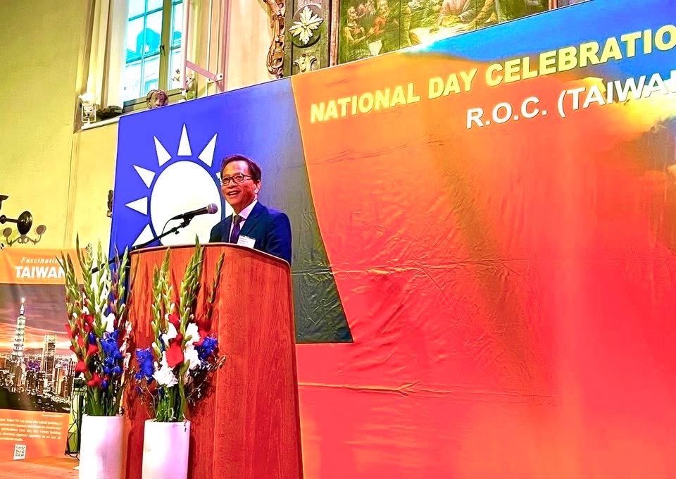 TaiwanInSweden's tweet photo. Taipei Mission in Sweden Hosts ROC (Taiwan) 114th National Day Reception — Ambassador Klement Gu: Taiwan and Sweden Share Democratic Values
Taipei Mission in Sweden celebrated the 114th National Day on October 2 with a reception at the Swedish Historical Museum. https://t.co/T5lrtpzpHh