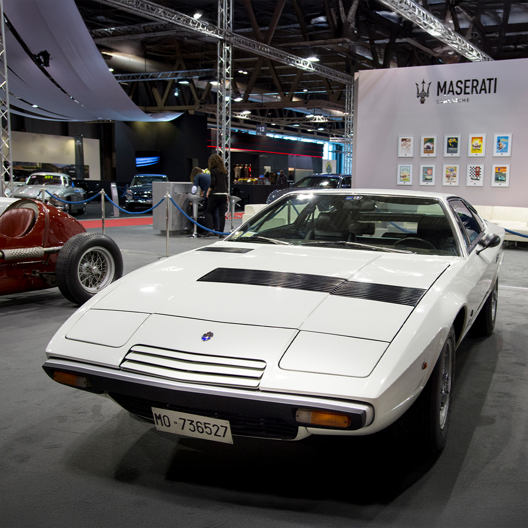 maserati_japan's tweet photo. Maserati History #6
1966年、トリノ・オートショーで8気筒のギブリを発表。
1960年代~1970年代における自動車産業の激変の中においても、ボーラやカムシンといった傑作を生み出している。
詳細はこちら
https://t.co/I0LNinesbV
#Maserati #ClassicCar #Ghibli #Bora #Khamsin #マセラティ111周年 https://t.co/uiZcZubbYs