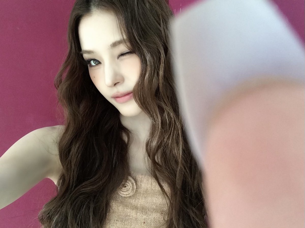 izna_offcl's tweet image. [izME📮]

🐶🤎

#izna #이즈나
#MAI #마이