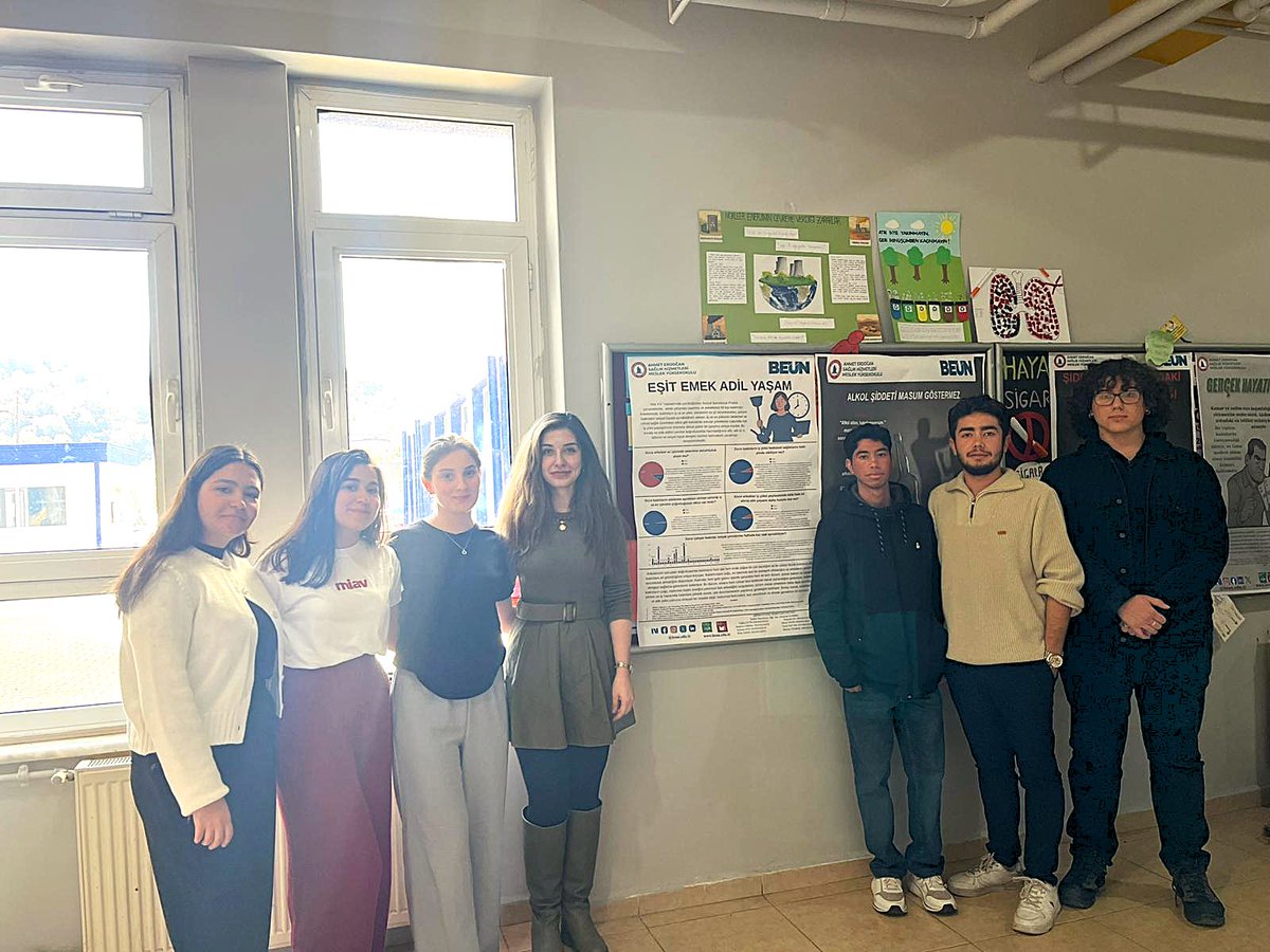 Eczane Hizmetleri Bölümü Sosyal Sorumluluk Projesi dersi kapsamında Öğr.Gör. Nebahat DURMAZ koordinatörlüğünde ‘’Eşit Emek Adil Yaşam’’ adlı proje ile Kadınlarda Aile ve İş Yükü Değerlendirme Anketi sonucu elde edilen veriler literatür ile karşılaştırılarak yorumlanmıştır.

#BEUN