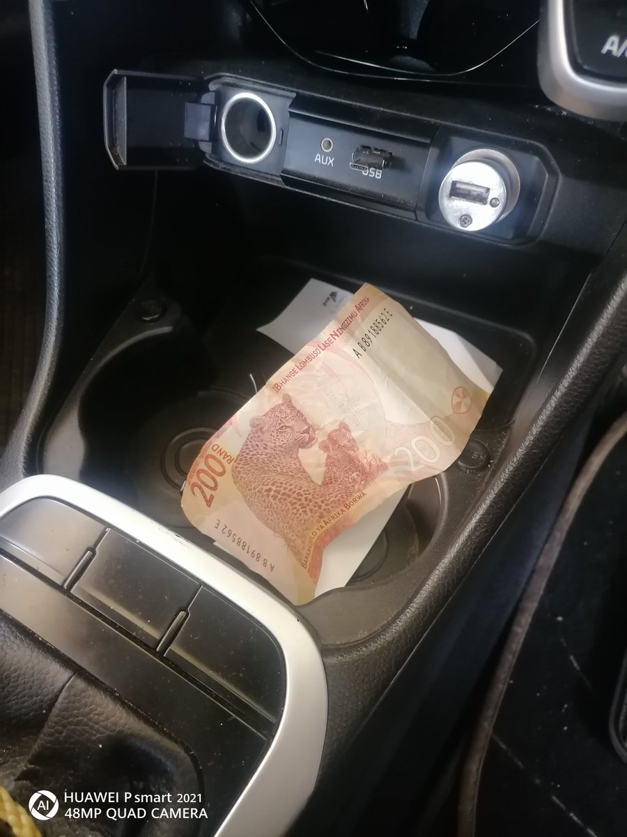 I had to fatch my 200😂...before break time😂