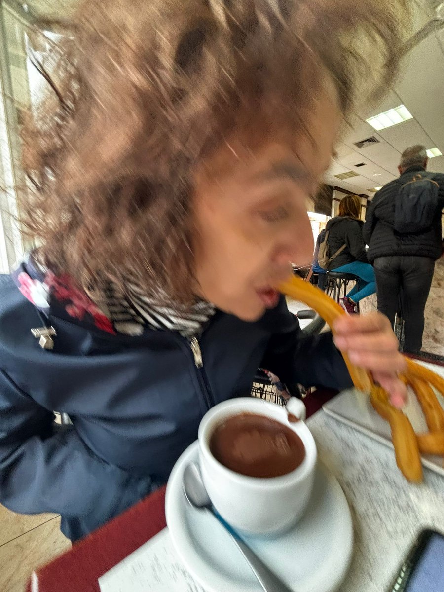quefeoellouvre's tweet photo. ya que Aitana no presume a su mamá ya lo hago yo #lindura https://t.co/vmjPZUvKvv