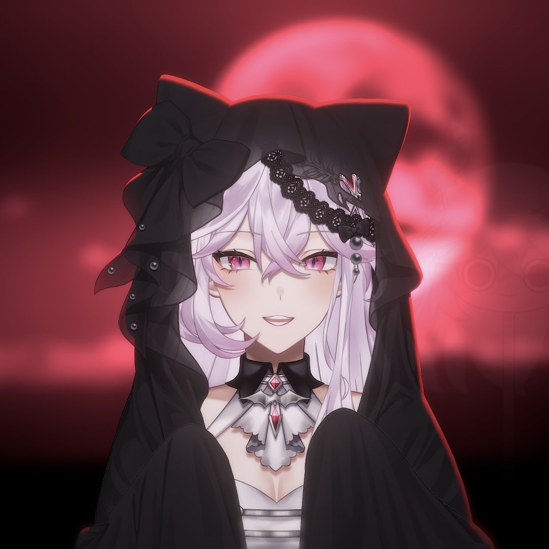 The devil is in disguise tonight~ 🐈‍⬛
Imma steal your treats! beware the claws HEHE