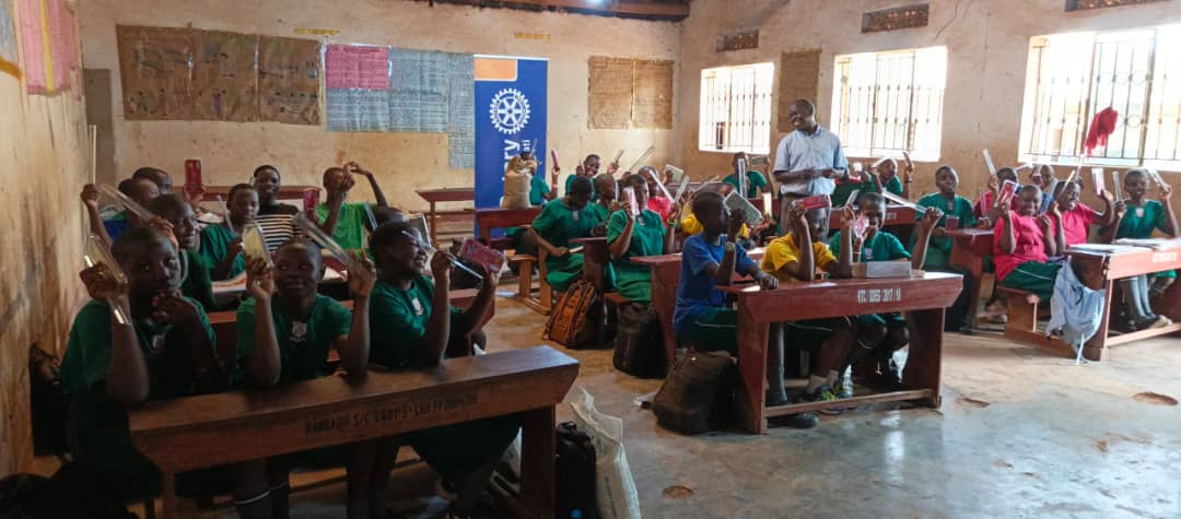 Buddies of Kiteezi impacting the community of Kiteezi CU Primary School 
#RotaryEyamba
#TheTearGasRepublic
#RCKasangati