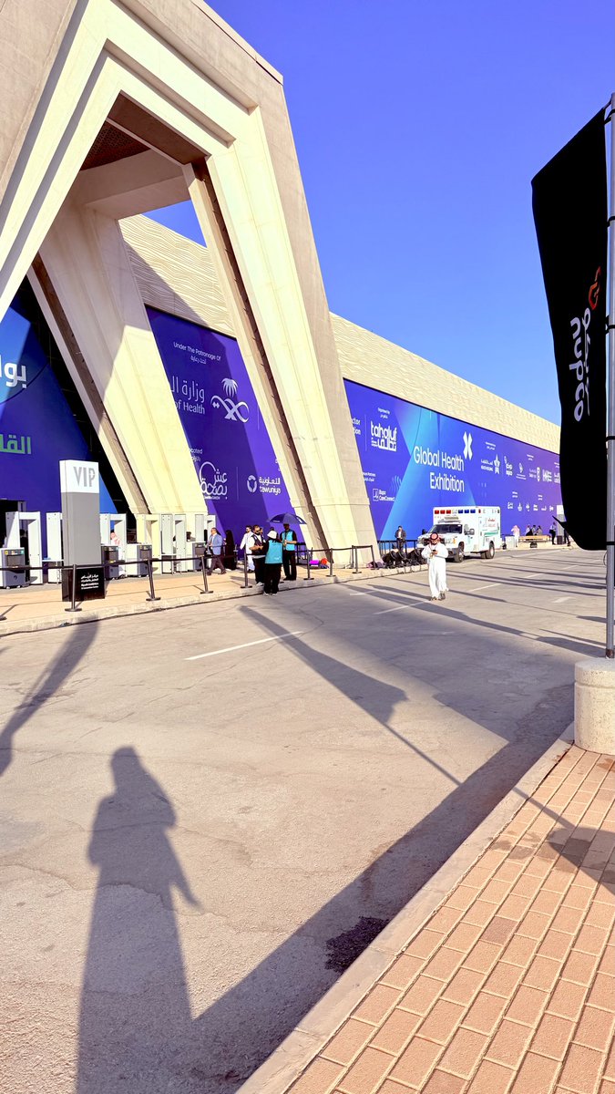 Ph_moayad7's tweet image. فـي قـلـب الـريـاض💚 
لا ننتظر المستقبل بل نصنعه 🌟

#ملتقى_الصحة_العالمي_2025 #GlobalHealthExhibition