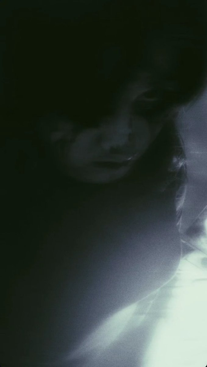 amordeangeli's tweet image. ⁺‧₊˚ ♱⋆ These filters holy shit>>>>
(Good morning gang,, have this but in these filters that just pull it out better tbh :p)