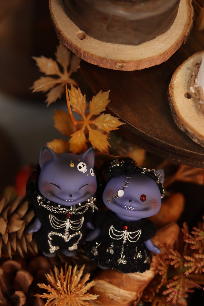 PIPOSDOLL's tweet image. 🦇 いたずらはまだ終わらない。
장난은 아직 끝나지 않았어 🎃
The mischief goes on through the night 🌙
#PIPOS #4Chi4x #DarkHalloween2025 #BJD