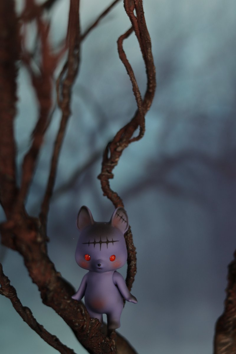 PIPOSDOLL's tweet image. 🦇 いたずらはまだ終わらない。
장난은 아직 끝나지 않았어 🎃
The mischief goes on through the night 🌙
#PIPOS #4Chi4x #DarkHalloween2025 #BJD