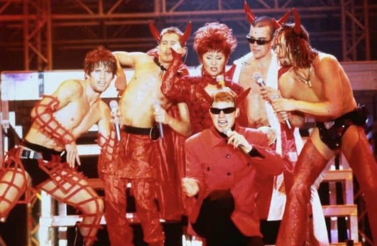 90s_take_that's tweet photo. #HappyHalloween 😈🧟♂️🤡
#takethat #flashback #thatters #90s #throwback #90stour #willowen #circusthrowback #lookatus #nostalgia #90snostalgia #90stakethat @takethat @GaryBarlow @OfficialMarkO #HowardDonald @robbiewilliams #JasonOrange #Lulu #takethatlegends https://t.co/WxSeWhhkNg