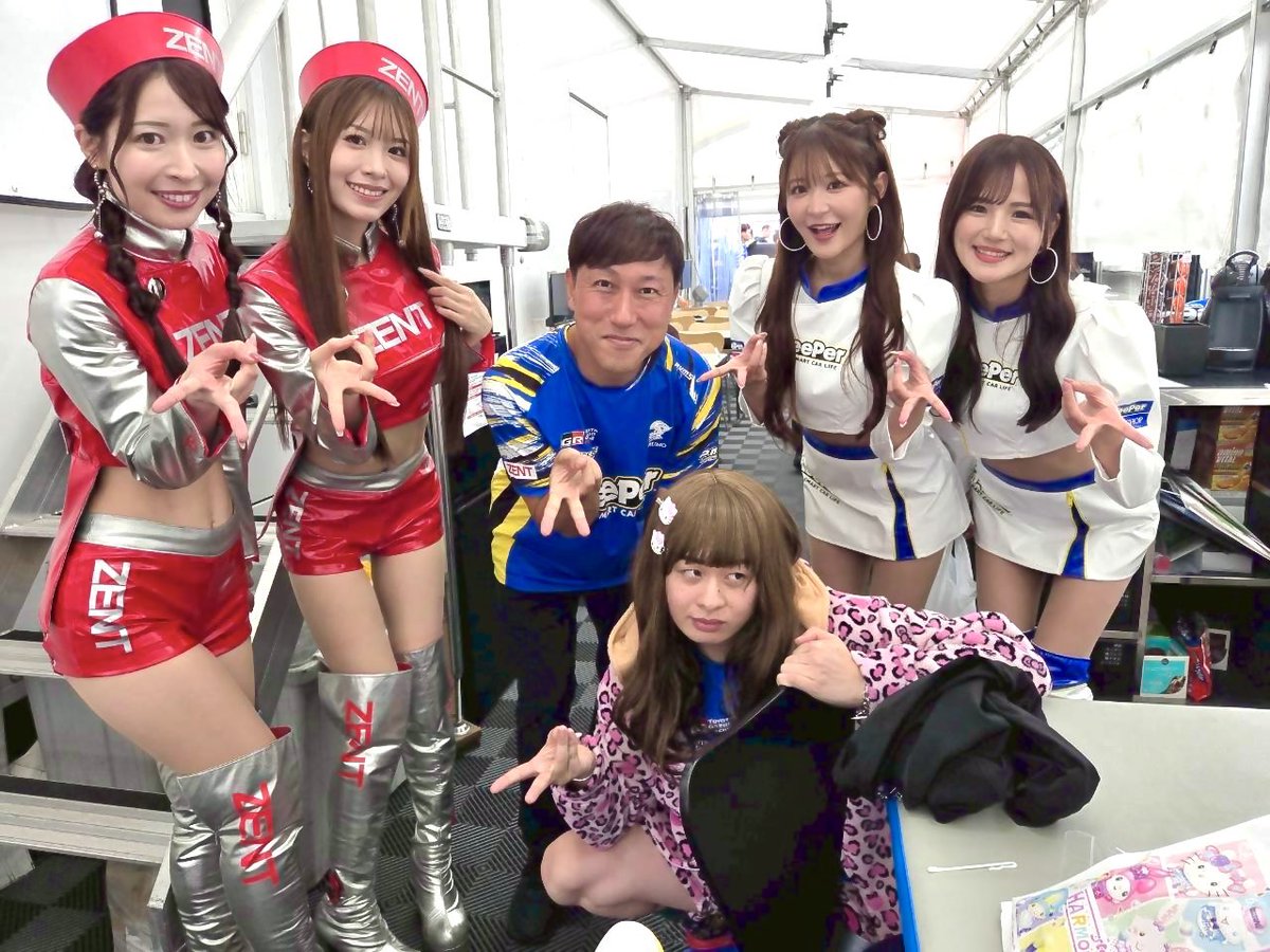 2021 AL新人賞のランディーアロサレーナRC AUです。 AS6010 RC10 40th Anniversary Green Edition Kit [AS6010] - 84,590円