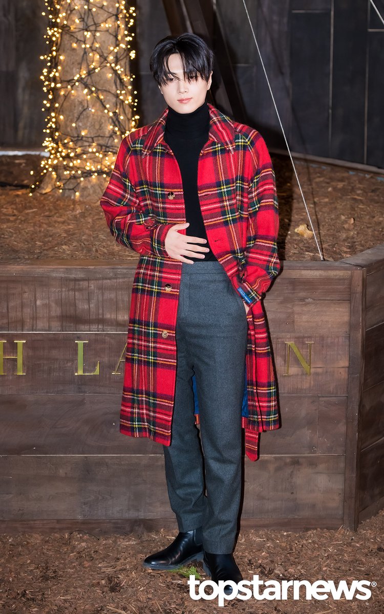 TSN_PHOTO's tweet image. 엔하이픈 제이, ‘시크한 눈빛’ (랄프 로렌 포토월) [HD포토] #랄프로렌 #RalphLauren #포토월 #프리뷰 #엔하이픈 #제이 topstarnews.net/news/articleVi… &amp;lt;- Original Photo