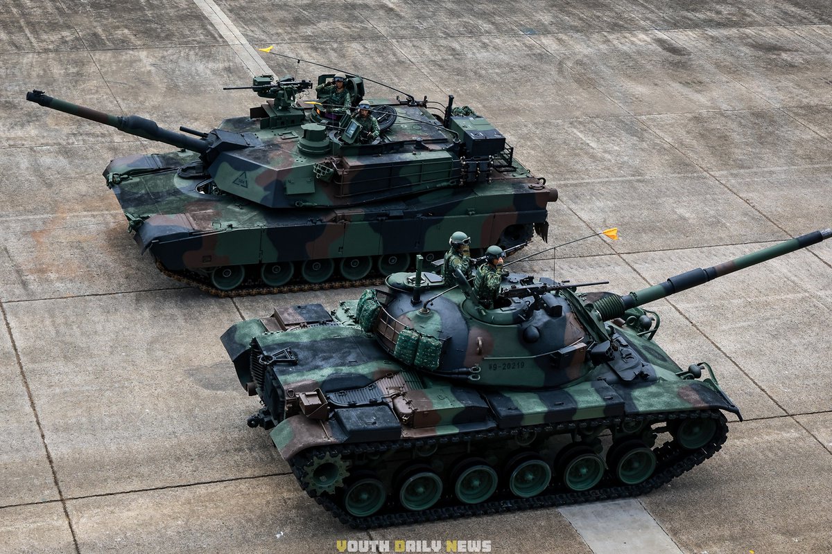 YDN_NEWS's tweet image. 🇹🇼The #ROCArmy’s 3rd Combined Arms Battalion, 584th Armor Brigade activation ceremony, marking the unit’s re-equipment with #M1A2T tanks.  This milestone marks the #ROCArmedForces’ commitment to modernization and combat readiness.
🇹🇼陸軍裝甲584旅聯兵3營 #M1A2T 戰車成軍，#國軍…