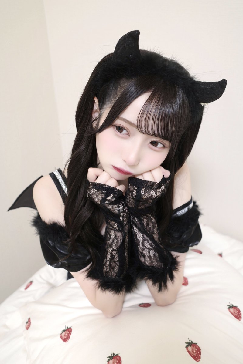 おかしください😈🖤 #Halloween