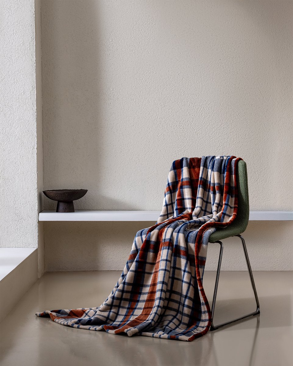 🎁 HEDİYE ZAMANI 🎁

TV Battaniyesi hediye ediyoruz!

Yapmanız gerekenler;
• @madamecocotr hesabını takip etmek
• Bu görseli beğenmek
• Bir arkadaşınızı etiketlemek

🔻Çekiliş sonucu 19 Kasım Çarşamba günü açıklanacaktır. Bol şans 😇

#madamecoco #madamecocotr